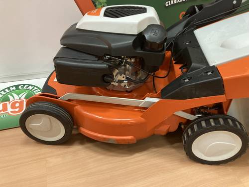 Rasaerba Stihl RM 650 T - Usato