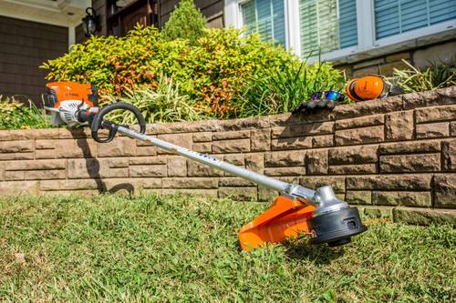 Decespugliatore a scoppio STIHL FS 131.0 R